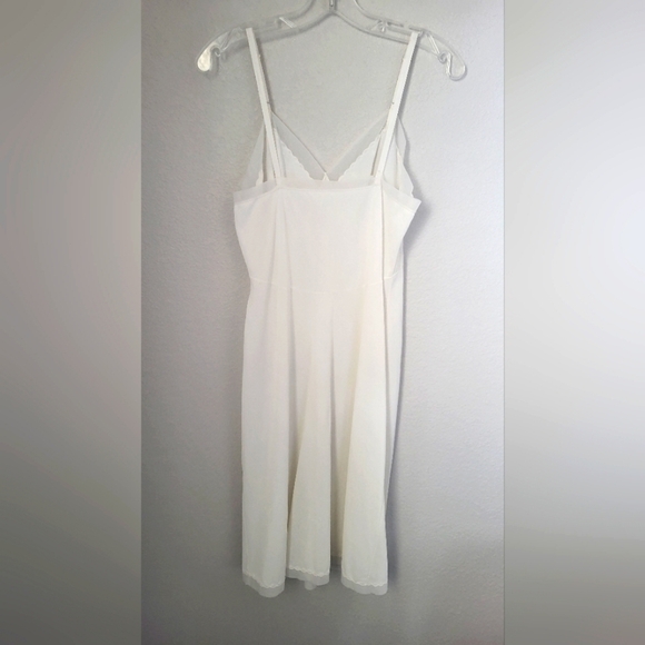 Vintage Seamprufe Nylon Full Slip Size 36 with Sheer Edging - Picture 3 of 10